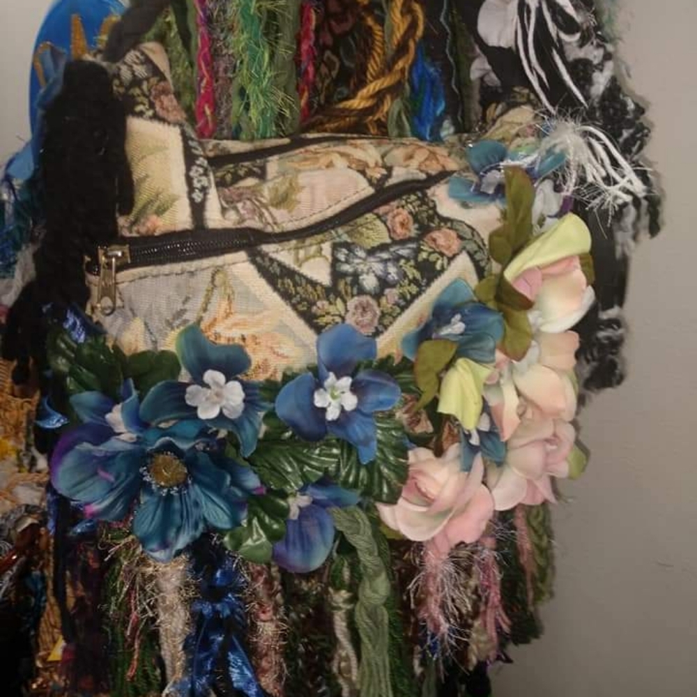 Ladies Purses - Picture 7 of 16